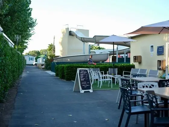 Camping Les Jardins D'Elsa - Yerinde Yemek