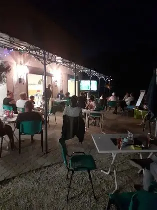 Camping les Lavandes - Yerinde Yemek