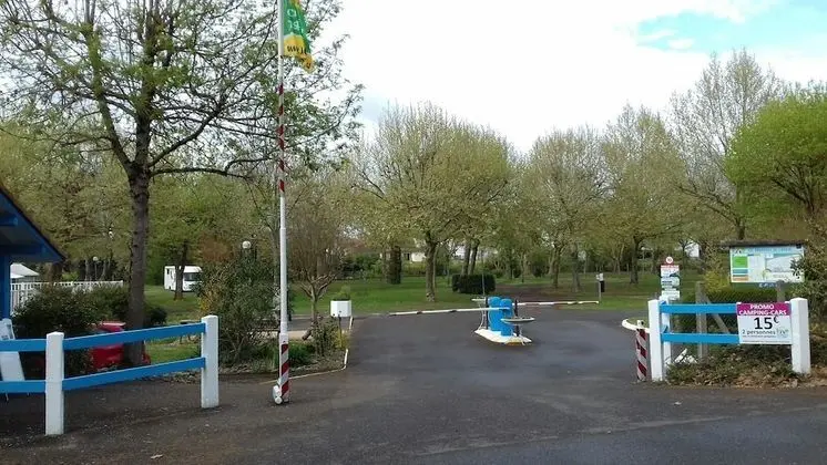 Camping Les Ombrages de L'Adour - Dış Mekan