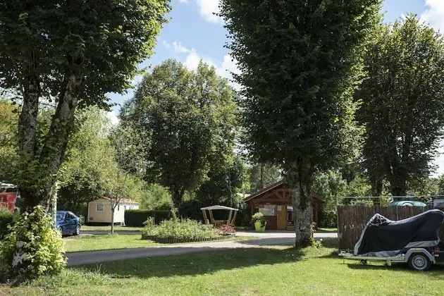 Camping Les Pêcheurs - Dış Mekan