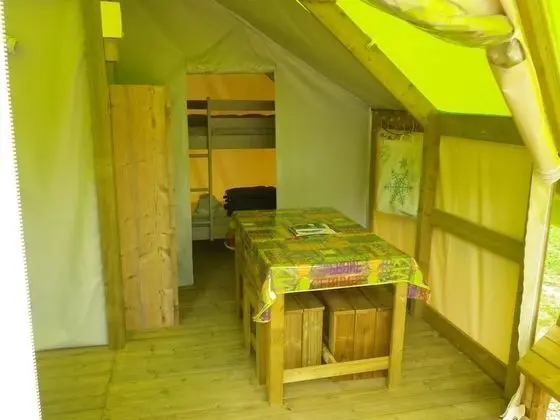 Camping Les Poutiroux - Tente Lodge - Oda