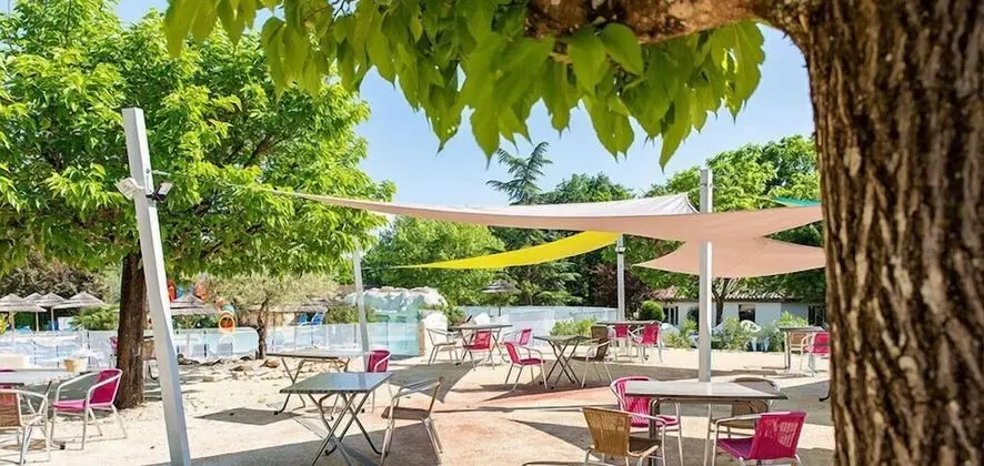 Camping L'évasion - Mobilhomes - Dış Mekan