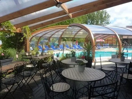 Camping Pommiers des Trois Pays - Yerinde Yemek
