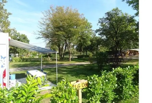 Camping Saint Disdille - Dış Mekan