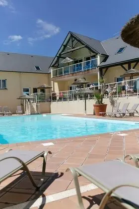Camping Saint Michel - Havuz