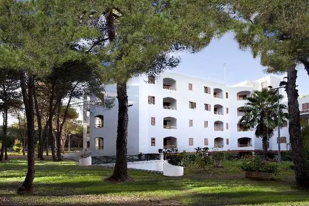 Campo Verde Village