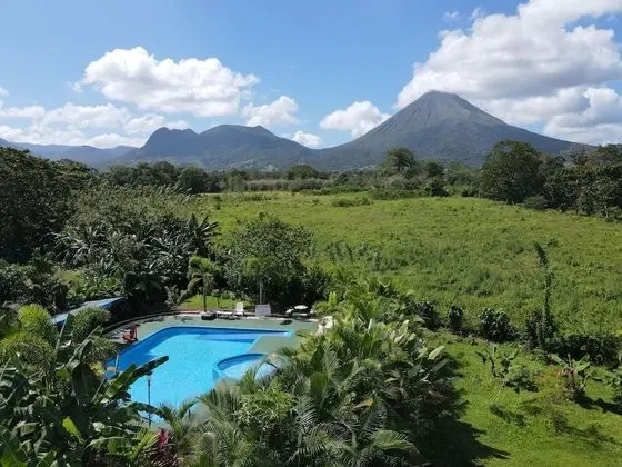 Campos Arenal Hotel - Havuz
