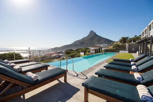 Camps Bay Studio Apartment - Luxurious With Stunning sea View - Havuz