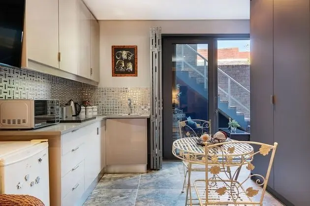 Campsbay Seaview Apartment - Mutfak