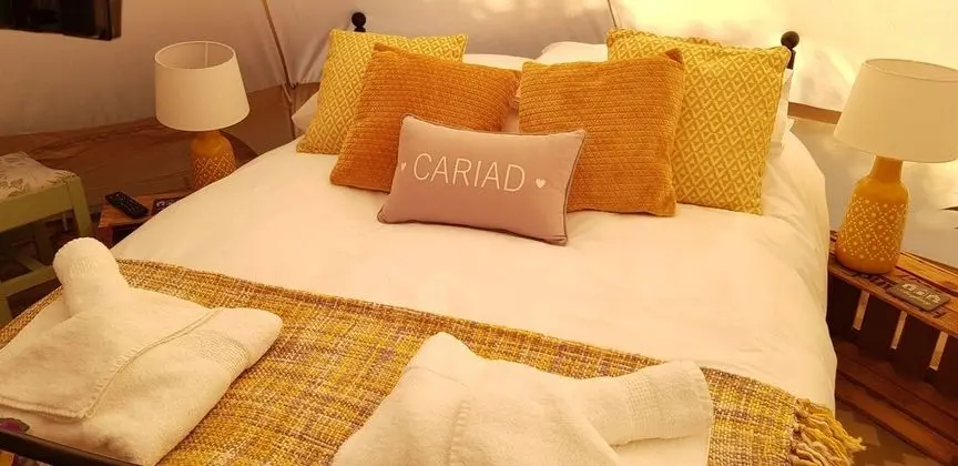 Campsite - The Ring Pub Glamping Pods