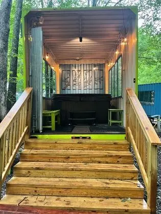 Camptel Poconos Tiny Homes - Havuz