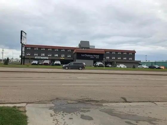 Camrose LeChateau Hotel