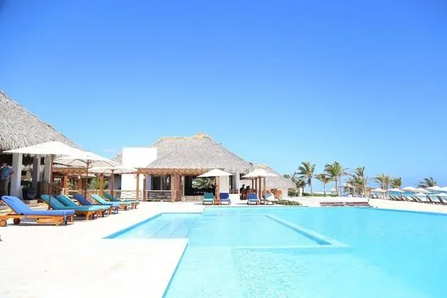 Cana Rock Condos - Plaj