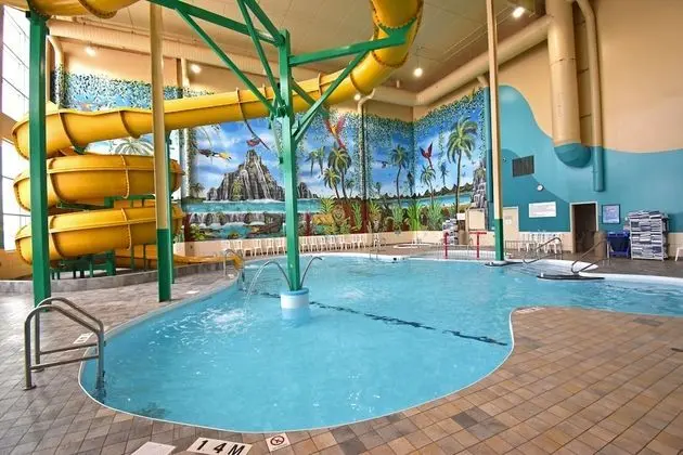 Canad Inns Destination Centre Brandon - Havuz