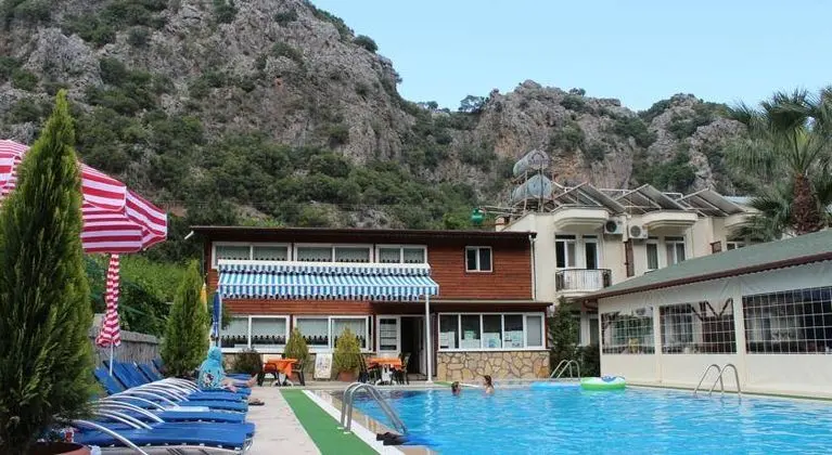 Canada Hotel