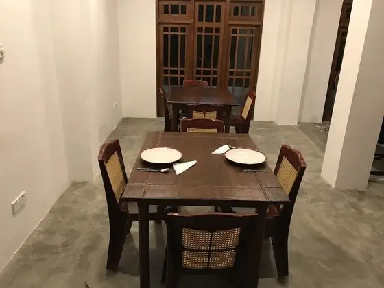Canalside Villa & Guest House - Oda Düzeni