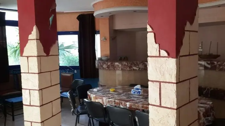 Canary Hotel - Yerinde Yemek