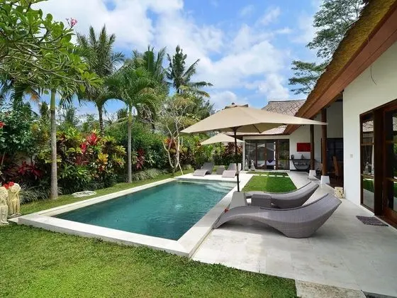Villa Candi Kecil Tiga - Havuz
