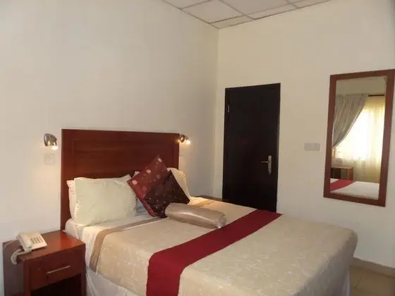 Candida's Place Apartments