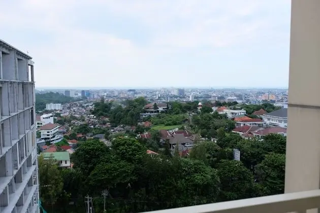 CANDILAND APARTMENT LANDLORD