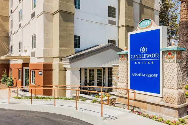 Candlewood Suites Anaheim Resort