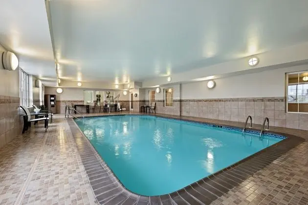 Candlewood Suites Cape Girardeau, an IHG Hotel - Havuz