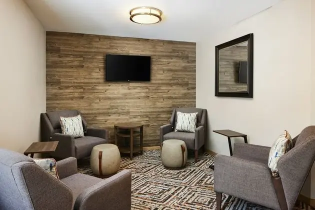 Candlewood Suites Charleston-Ashley Phosphate - Lobi