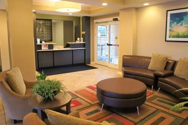 Candlewood Suites Clarksville - Dış Mekan
