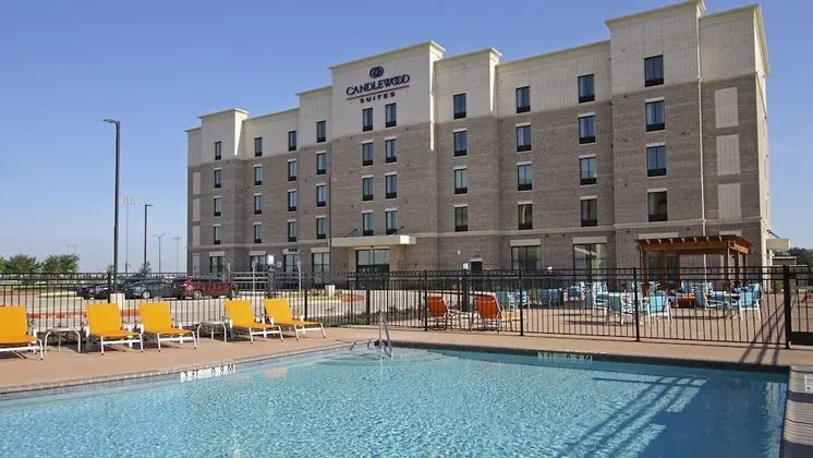 Candlewood Suites Dallas-Frisco NW Toyota Ctr, an IHG Hotel - Havuz