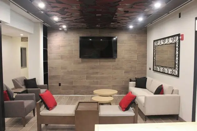 Candlewood Suites Fayetteville / University of Ark - Dış Mekan