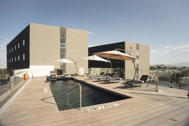 Candlewood Suites Guadalajara Galerias, an IHG Hotel - Havuz