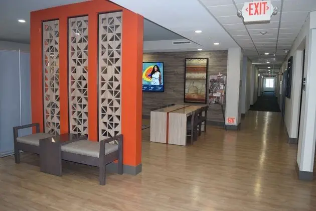 Candlewood Suites Houston I-10 East - Dış Mekan