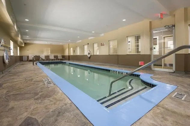 Candlewood Suites Houston Medical Center, an IHG Hotel - Havuz