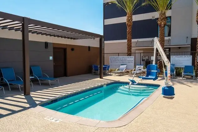 Candlewood Suites Las Vegas - E Tropicana, an IHG Hotel - Havuz