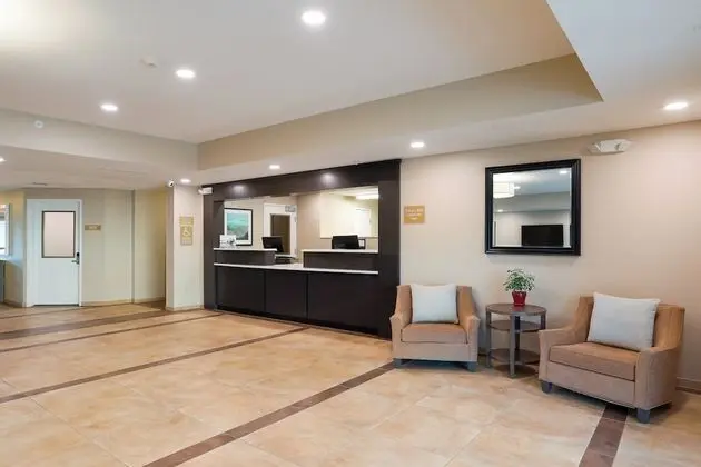 Candlewood Suites Lenexa - Overland Park Area, an IHG Hotel - Dış Mekan