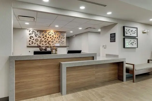 Candlewood Suites Lexington - Dış Mekan