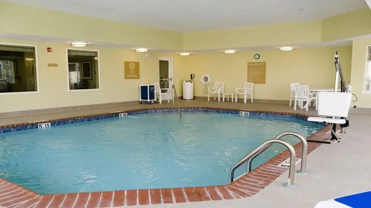 Candlewood Suites Memphis - Southaven, an IHG Hotel - Havuz