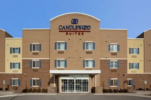 Candlewood Suites Milwaukee Airport