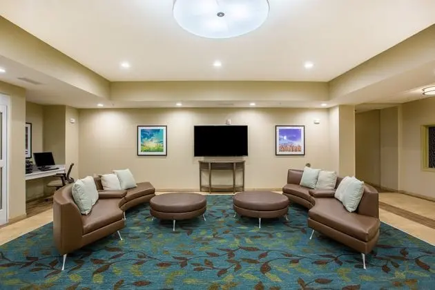 Candlewood Suites Omaha Millard Area - Dış Mekan