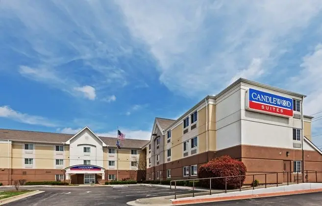 Candlewood Suites Owasso - Dış Mekan