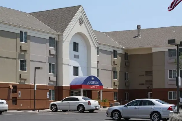Candlewood Suites Phoenix - 1