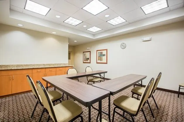 Candlewood Suites Pittsburgh-Cranberry - İş / Konferans