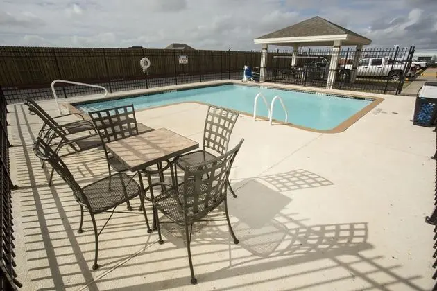 Candlewood Suites Port Arthur/Nederland - Havuz