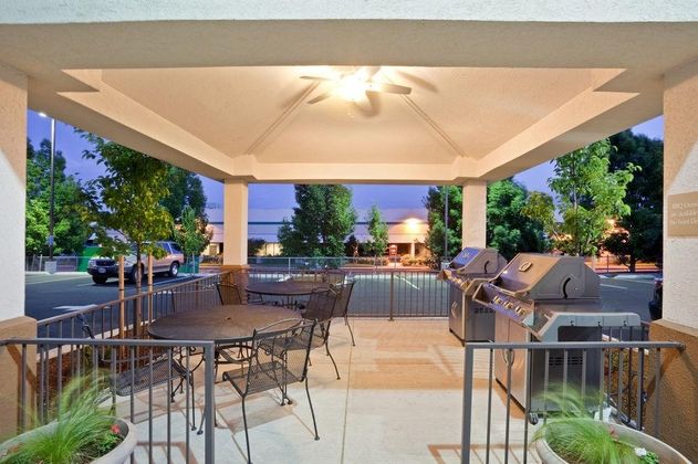Candlewood Suites Portland-Airport