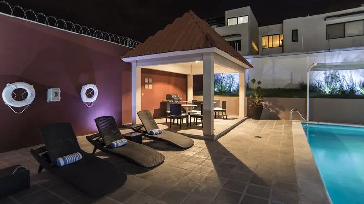 Candlewood Suites Queretaro Juriquilla - Havuz
