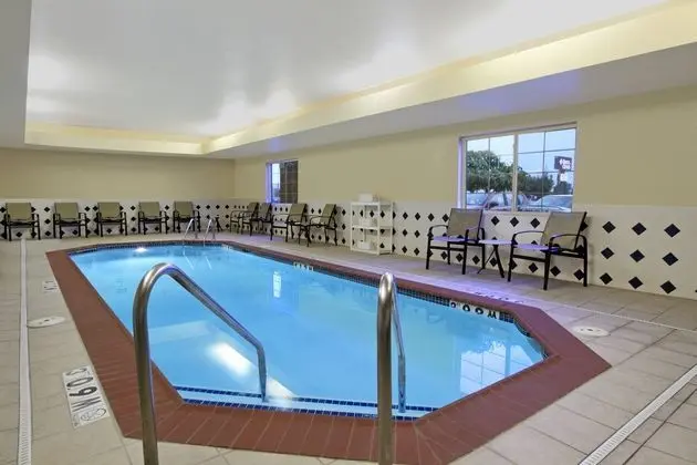 Candlewood Suites Rogers/Bentonville - Havuz