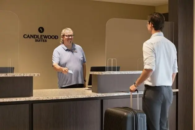 Candlewood Suites Safety Harbor - Clearwater NE, an IHG Hotel - Lobi