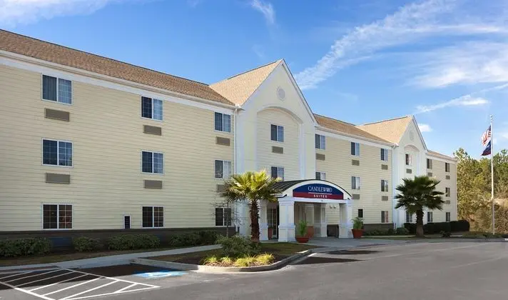 Candlewood Suites Savannah Airport