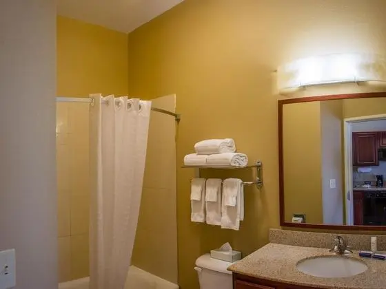 Candlewood Suites South Bend Airport