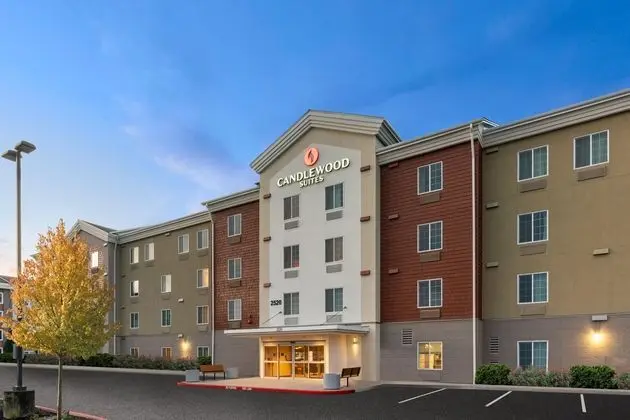CANDLEWOOD SUITES Sumner